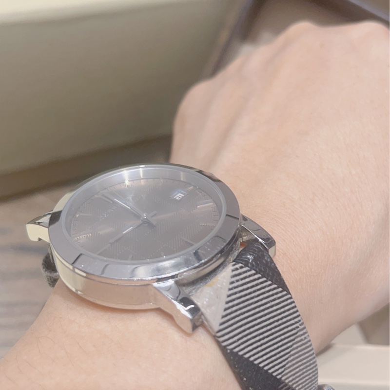 BURBERRY 經典格紋手錶-13