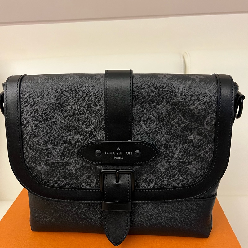 LV Saumur 郵差包-5