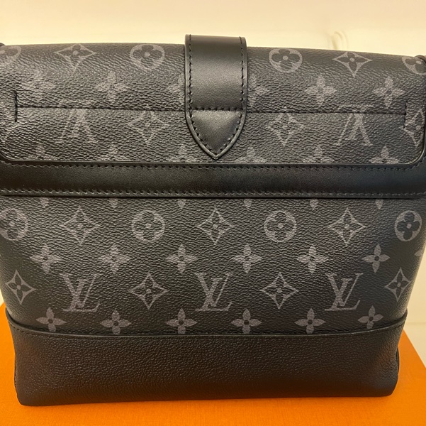 LV Saumur 郵差包-8