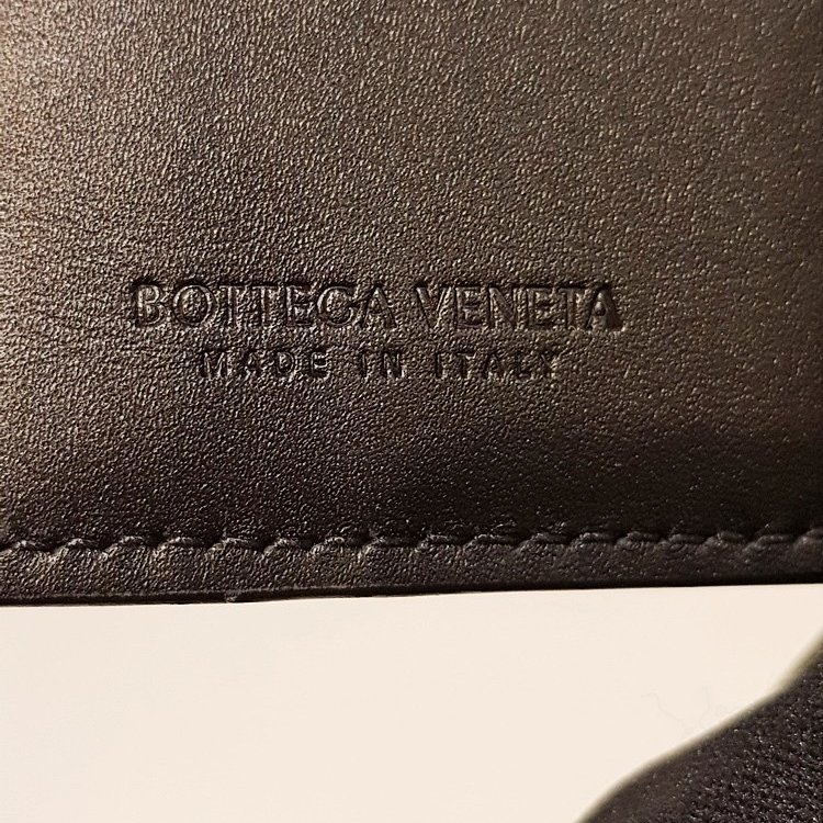 🎊佳節特賣🎁Bottega Veneta 222338 男款小牛皮 編織對開 6卡短夾 黑色/ BV短夾-4