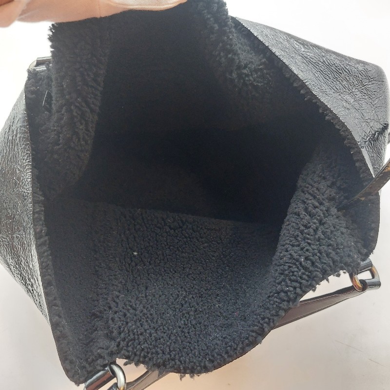 二手 GUCCI 經典 古馳 282309 黑色 漆皮 毛絨 SOHO GG 大雙
 G壓印雙G流蘇單鍊漆皮革肩包
 LOGO 托特包,手提包-24