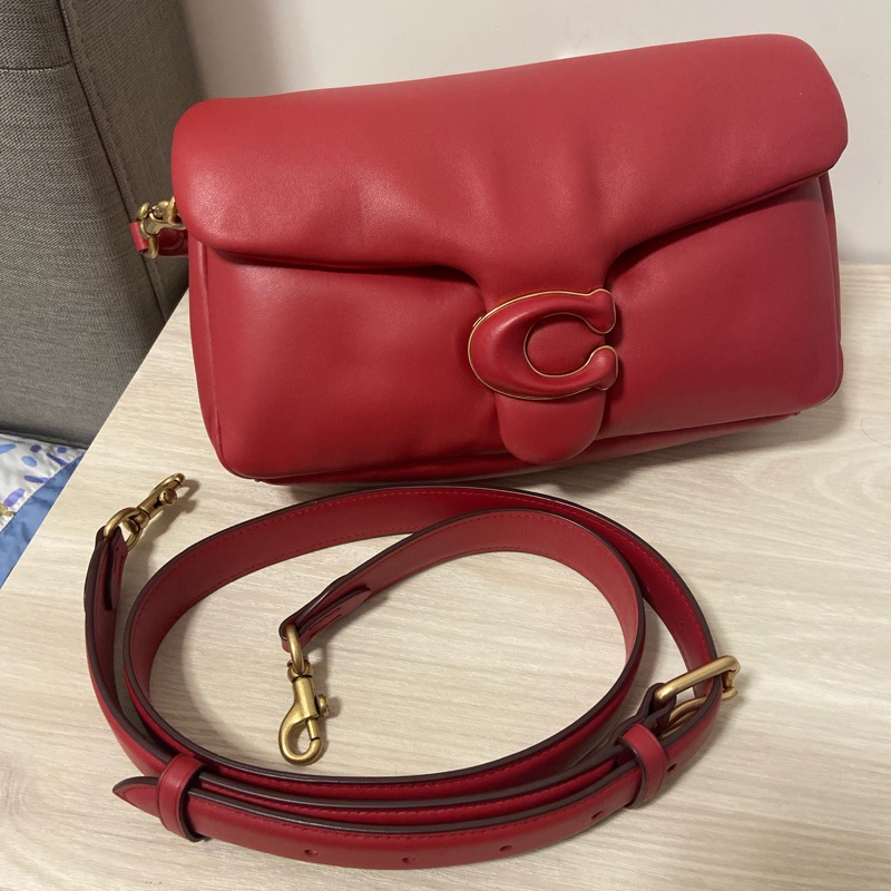 🔥Coach專櫃款PILLOW TABBY 26 枕頭包 雲朵包-1