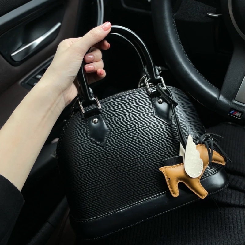 LV M40862 經典 EPI 水波紋ALMA BB手提/斜背艾瑪包(迷你-黑)-27