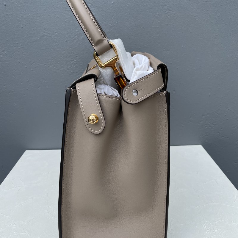 Fendi peekaboo 大象灰中號-1