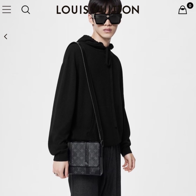 Louis Vuitton M45727 Trunk  經典黑花紋方形斜背郵差包-0