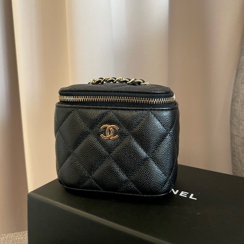 Chanel 荔枝皮 迷你化妝盒/化妝包 黑色淡金扣