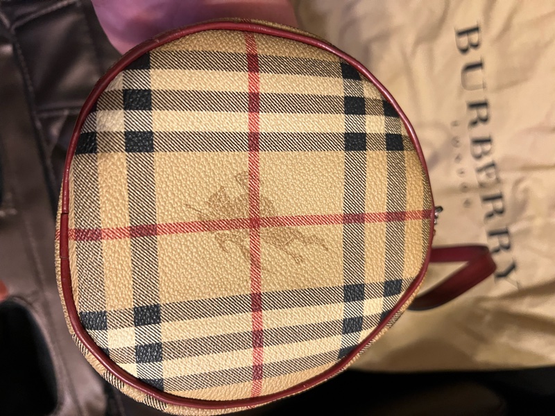 BURBERRY 戰馬經典圓桶包-11