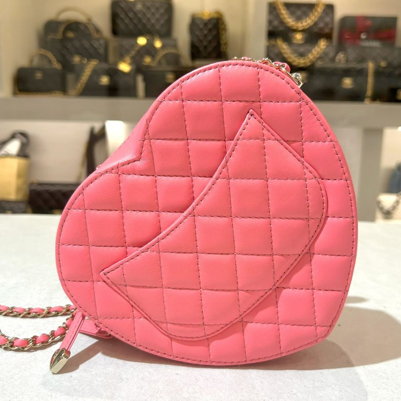 CHANEL 愛心菱格紋小羊皮金釦鏈帶包/側背包(大號/粉色)-2