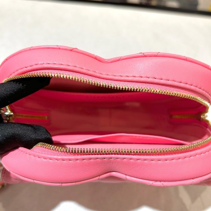 CHANEL 愛心菱格紋小羊皮金釦鏈帶包/側背包(大號/粉色)-4