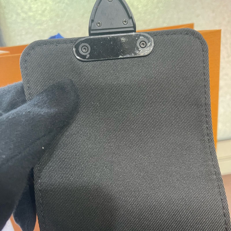 新款Lv經典老花手機包（大全配、發票、購買證明齊全）-19