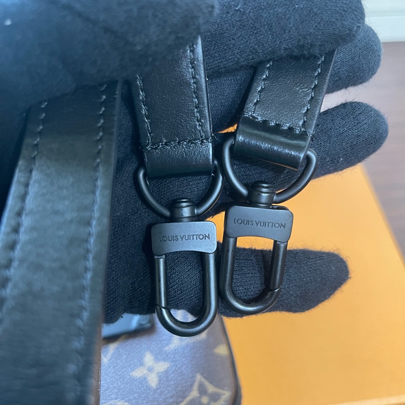 新款Lv經典老花手機包（大全配、發票、購買證明齊全）-21