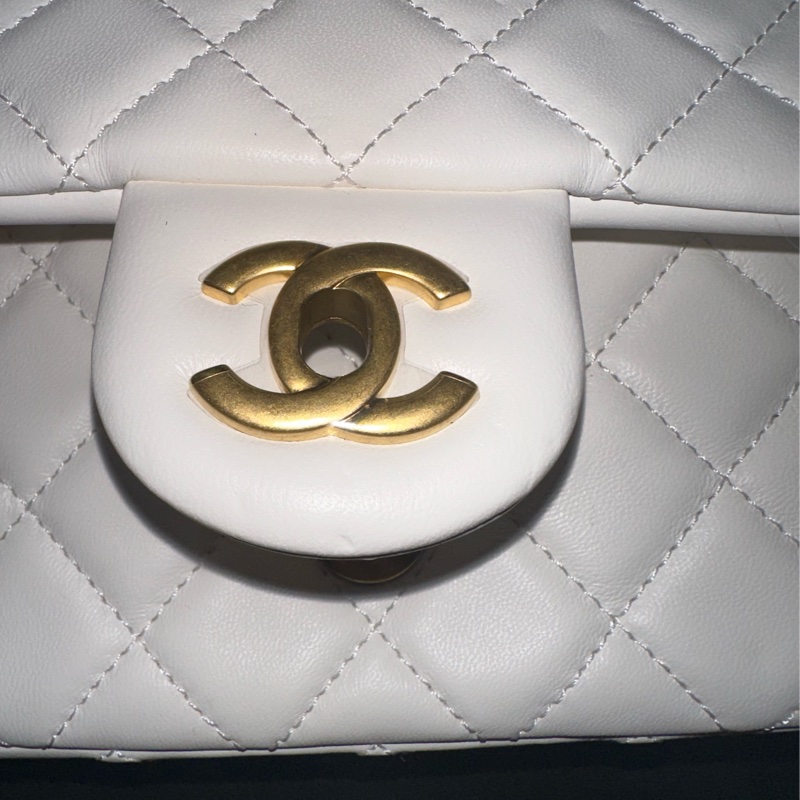 CHANEL 17cm 爆款白色金球方胖子#小金球鏈包#小羊皮、琺瑯-3