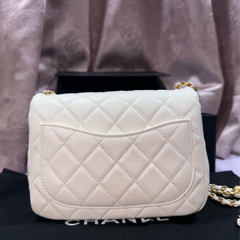 CHANEL 17cm 爆款白色金球方胖子#小金球鏈包#小羊皮、琺瑯-13