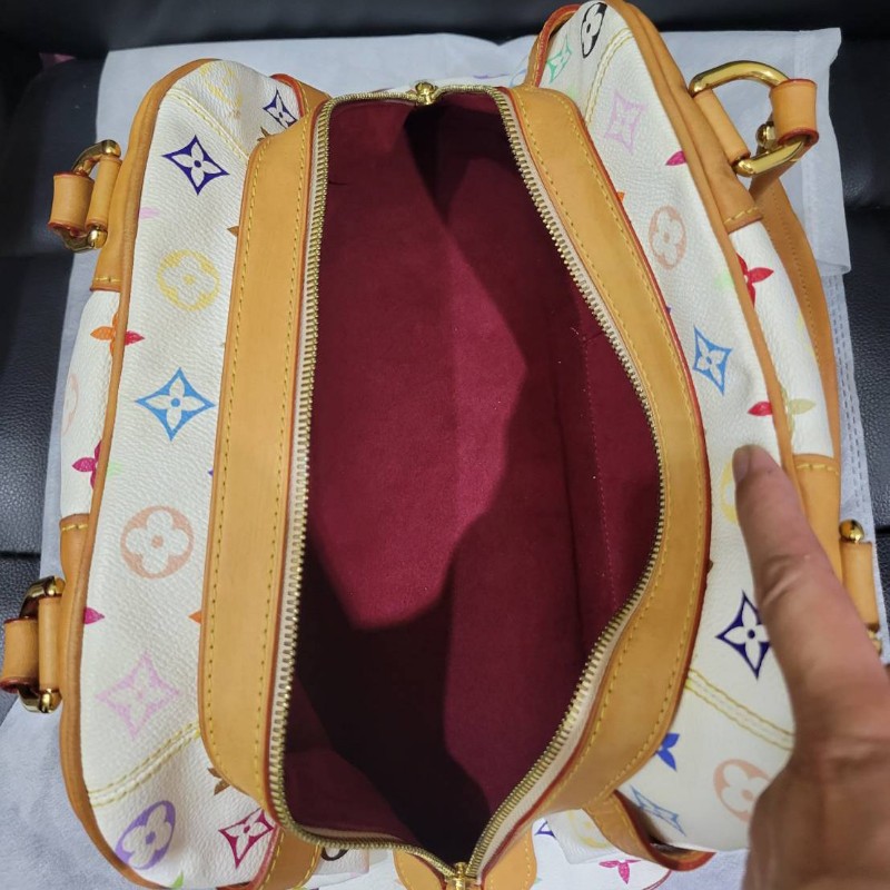 LV 村上隆系列
白彩 保齡球包 M40193 CLAUDIA Multicolore-7