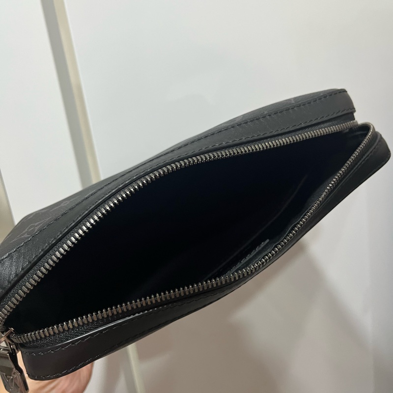 （保留中）爸爸節送禮必備 台灣購證 全配商品 99新 LV路易威登 黑武士 經典黑色灰色雙面老花三合一 斜背包肩背包-32