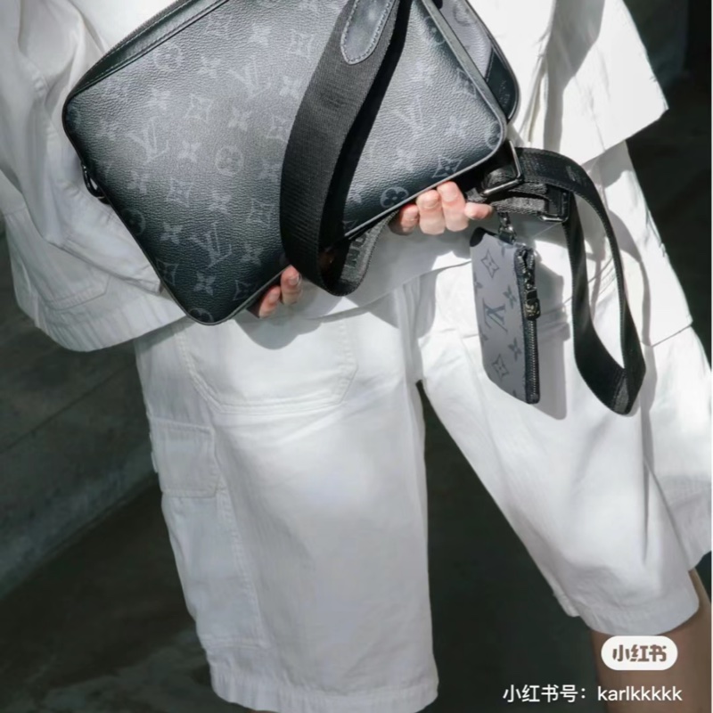 （保留中）爸爸節送禮必備 台灣購證 全配商品 99新 LV路易威登 黑武士 經典黑色灰色雙面老花三合一 斜背包肩背包-7