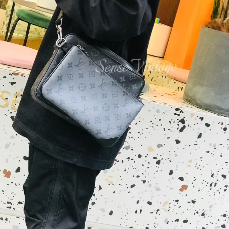 （保留中）爸爸節送禮必備 台灣購證 全配商品 99新 LV路易威登 黑武士 經典黑色灰色雙面老花三合一 斜背包肩背包-11