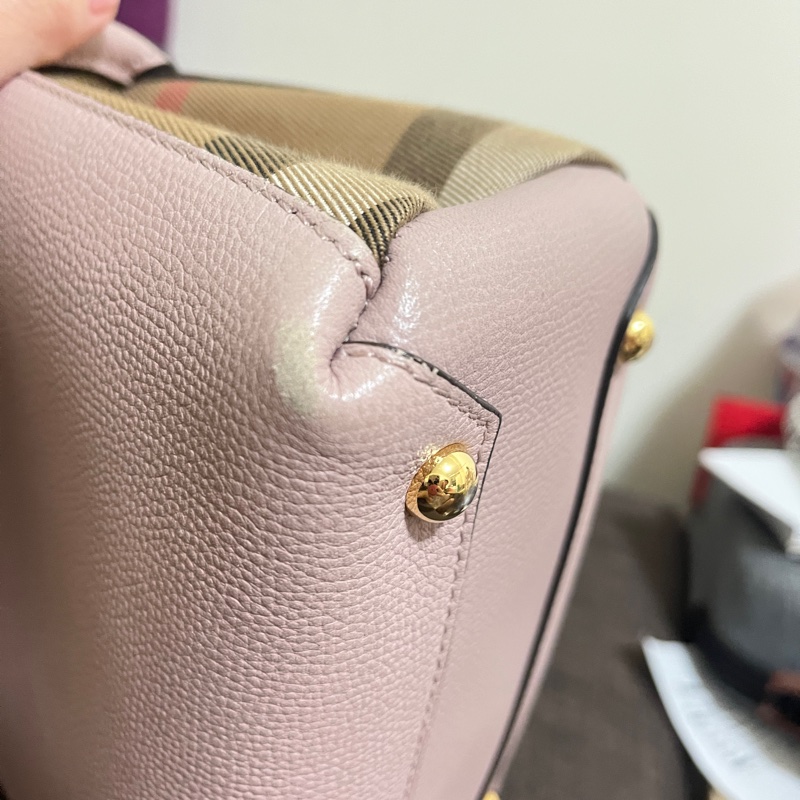 Burberry藕粉色包包-4