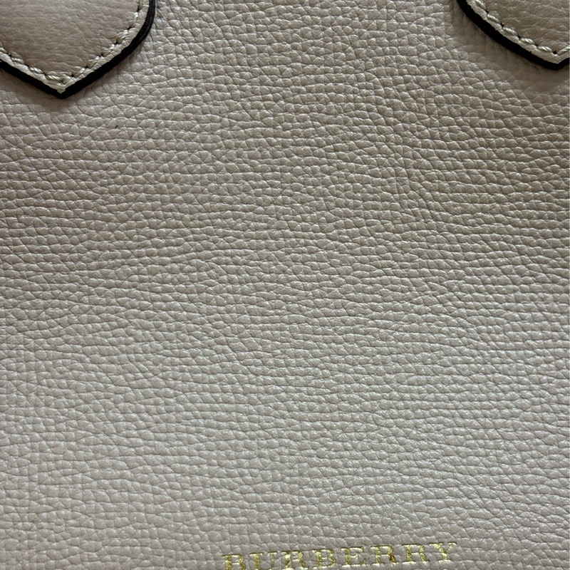 Burberry藕粉色包包-29