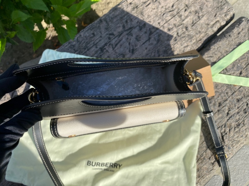 全新BURBERRY黑色帆布Pocket迷你口袋手提肩背包-9