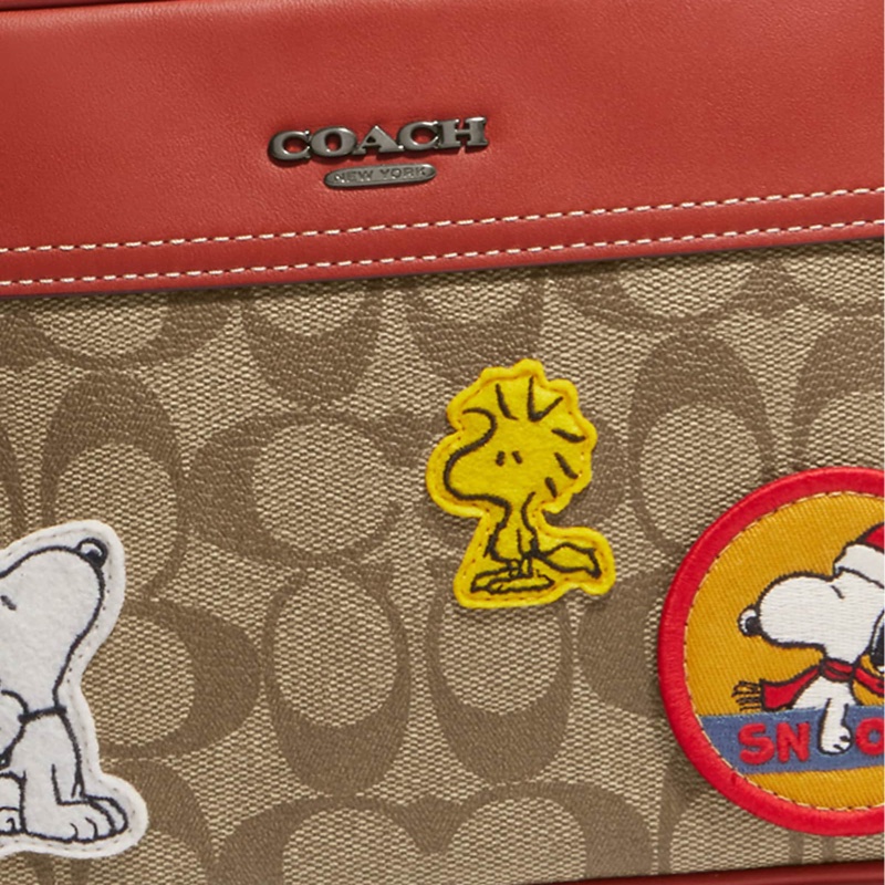 Coach史努比聯名相機包-4