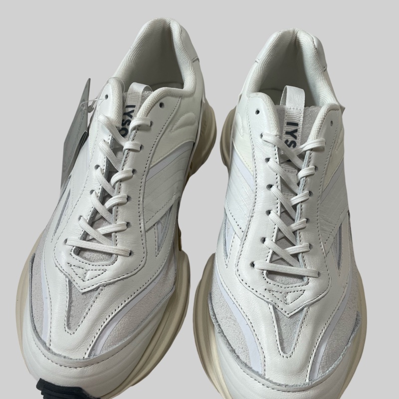 IYSO復古白大底運動鞋-0