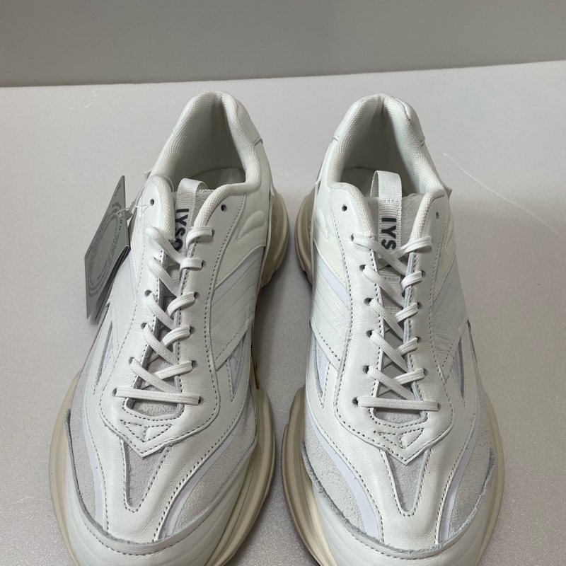 IYSO復古白大底運動鞋-1