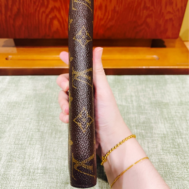 櫃上28500$ 九新✨LV老花拉鍊長夾 LV原花皮夾 ㄇ拉 招財皮夾-12