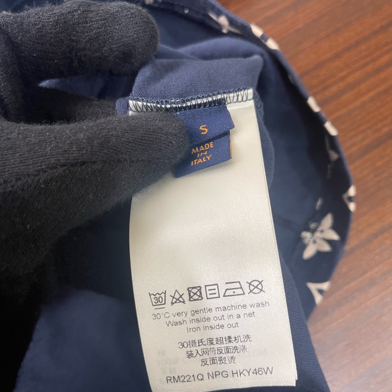 Lv漸層短袖上衣（非常新買到賺到❤️）-17