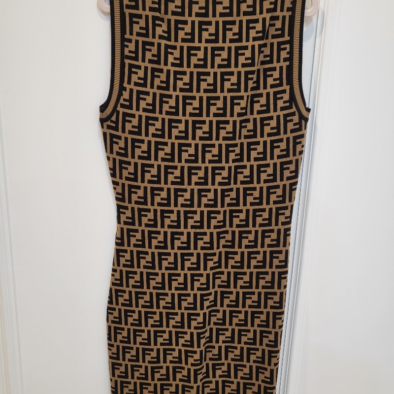Fendi老花無袖背心洋裝-1