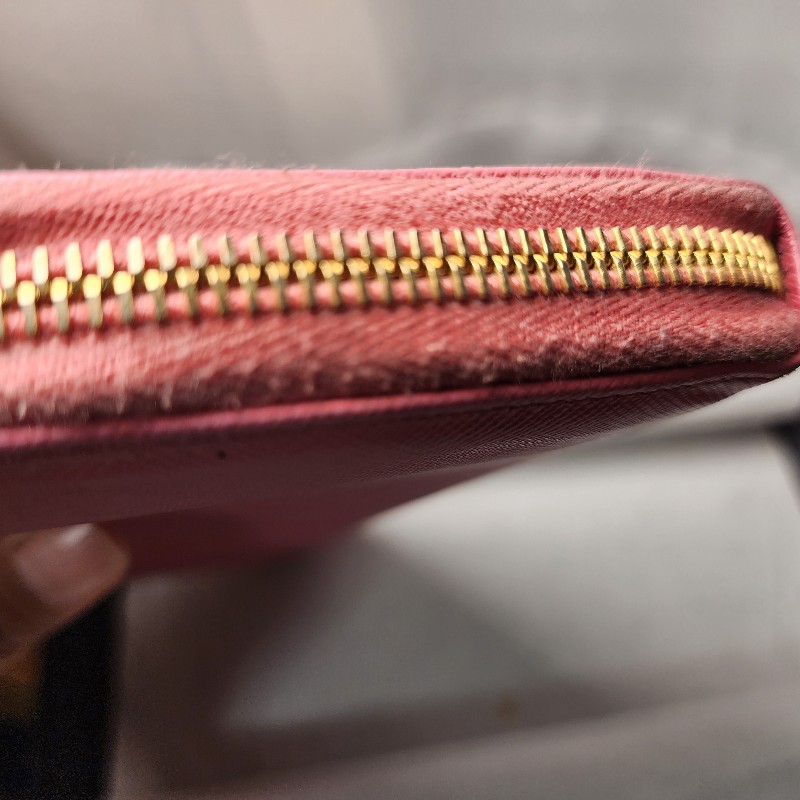 Prada粉紅牛皮皮夾-4