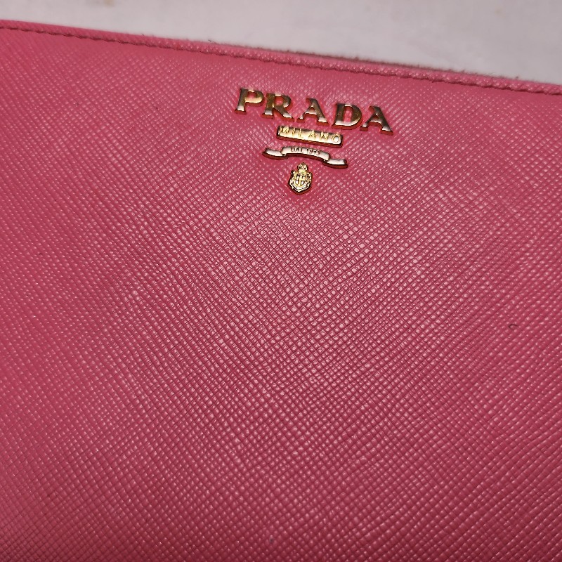 Prada粉紅牛皮皮夾-6