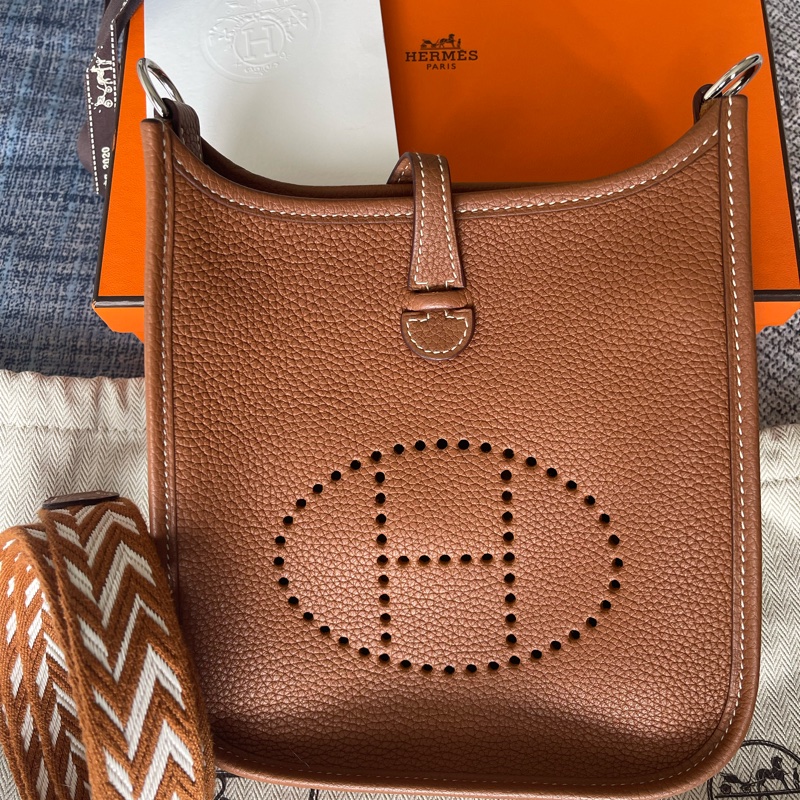 [Hermès] Mini Evelyne 金棕色銀扣編織背帶限量款_全配-0