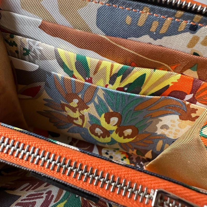 Hermès 絲巾短夾 經典不敗黑色+金奶茶色花朵內裡-9