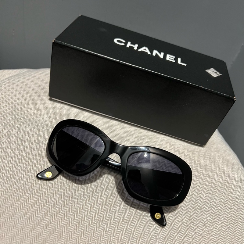 Chanel香奈兒  經典菱格壓印墨鏡-0