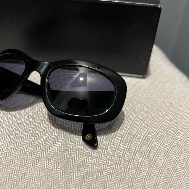 Chanel香奈兒  經典菱格壓印墨鏡-2