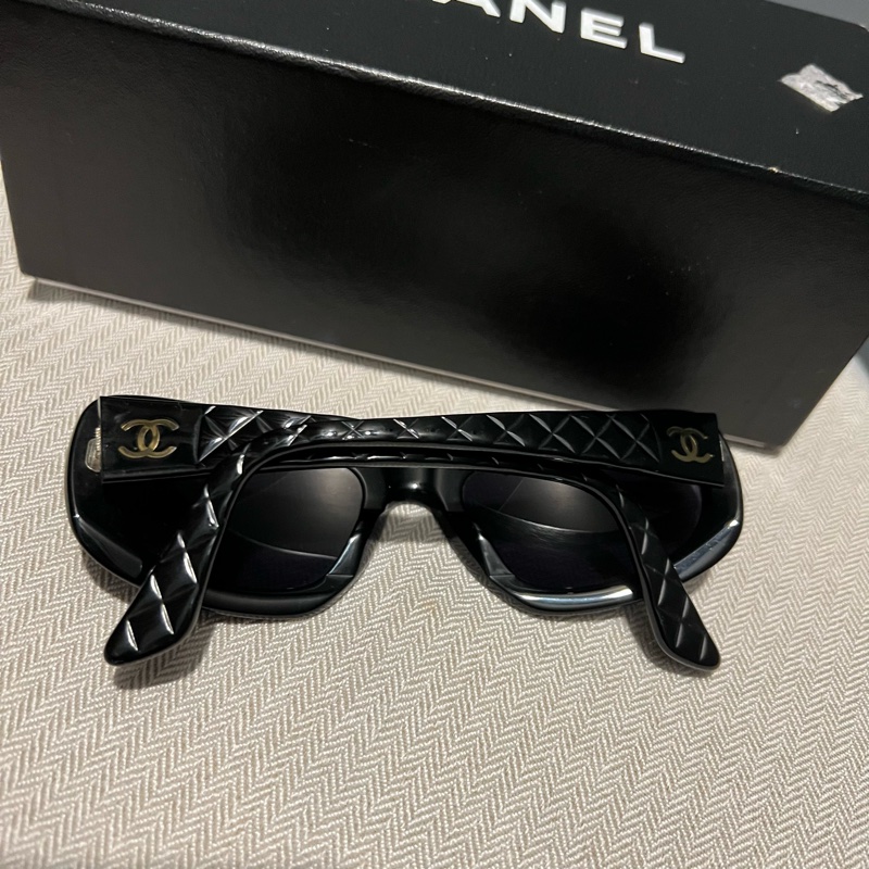 Chanel香奈兒  經典菱格壓印墨鏡-3