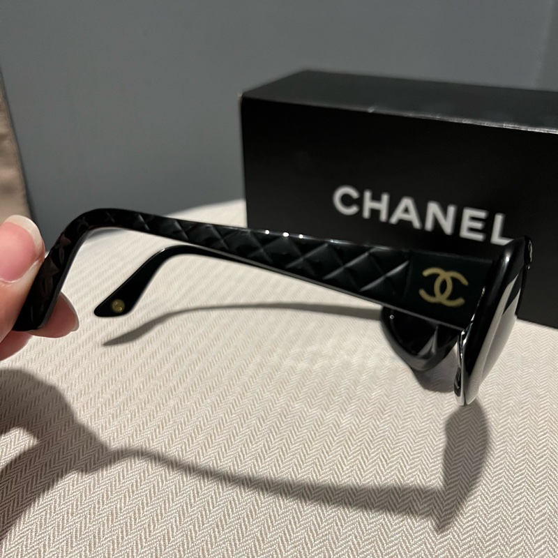 Chanel香奈兒  經典菱格壓印墨鏡-5