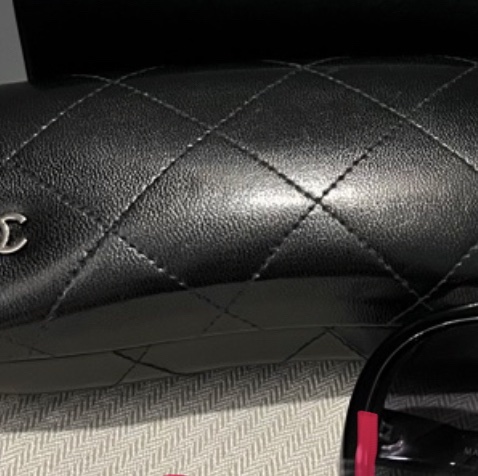 Chanel香奈兒  經典菱格壓印墨鏡-16