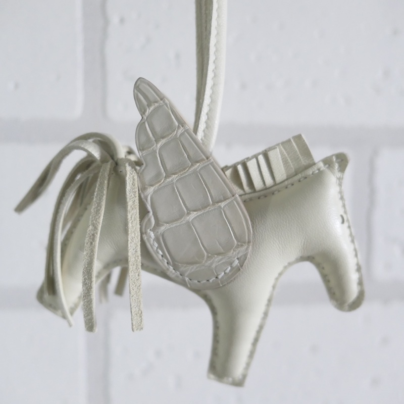 Hermes 鱷魚皮拼接 touch 小飛馬 奶昔白Craie-6