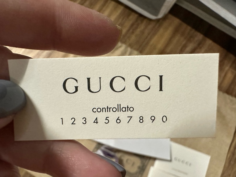 Gucci controllato best sale card real