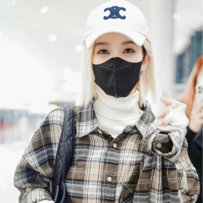 #CELINE  #凱旋門 經典刺繡大LOGO TRIOMPHE#棒球帽 / #鴨舌帽-1