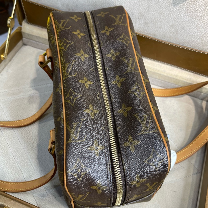 Louis Vuitton老花CITE吐司小號肩包-17