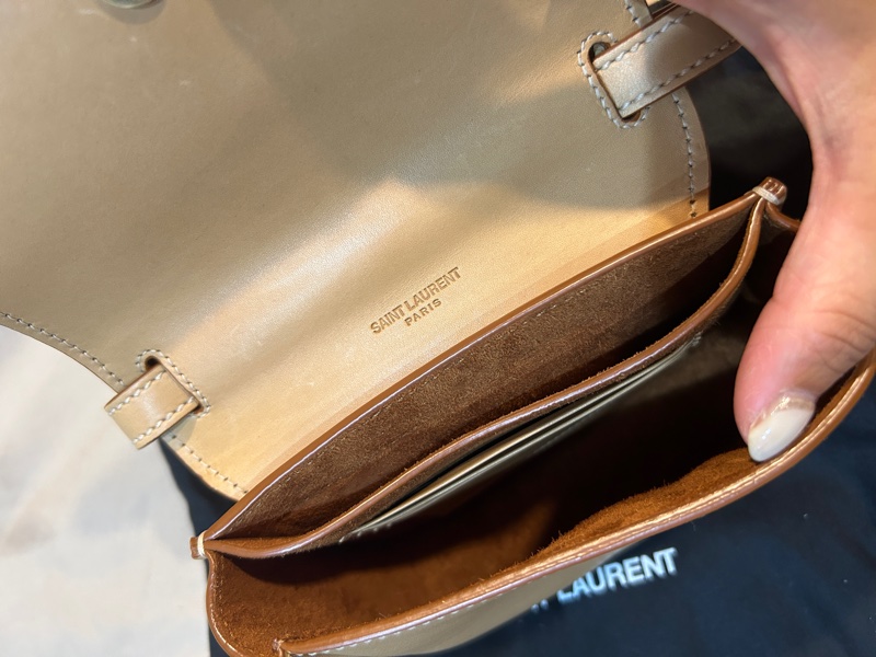 《近全新》YSL 聖羅蘭 mini Kaia 駝色 側背包-2