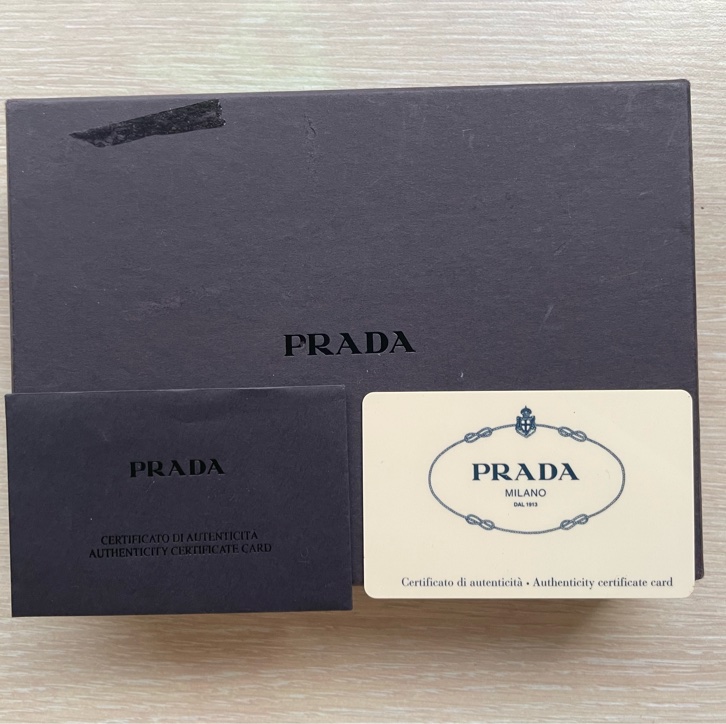 Prada Vintage短夾-16