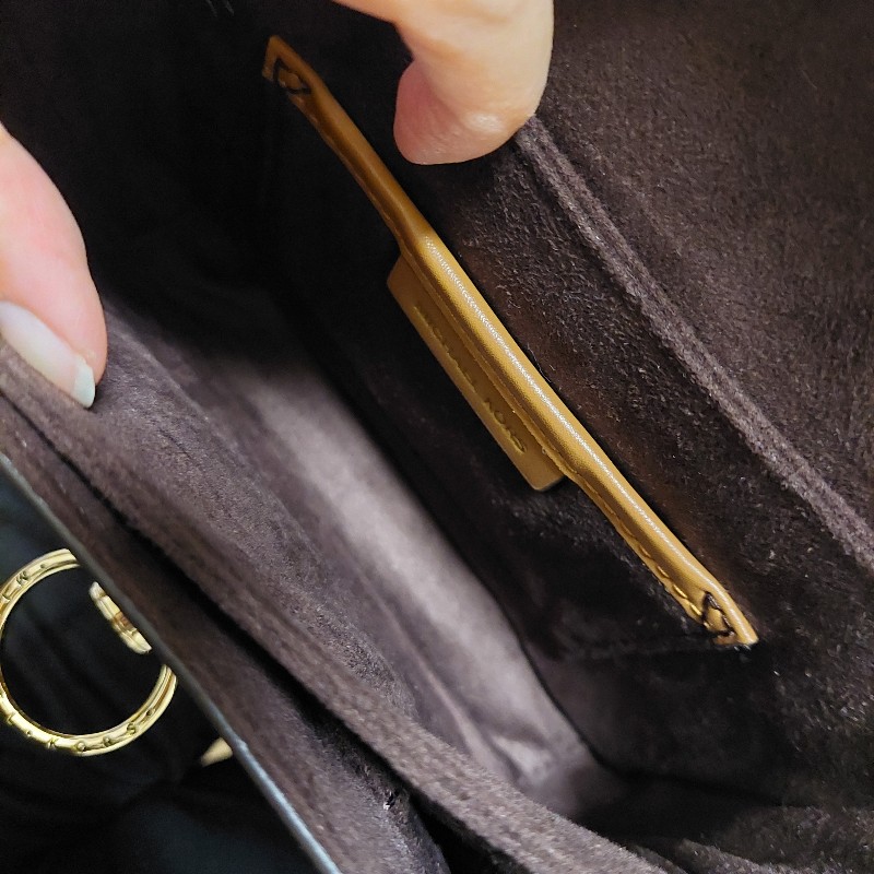 MK 郵差包 經典 老花 咖啡色 小號 斜背包 側背包-10