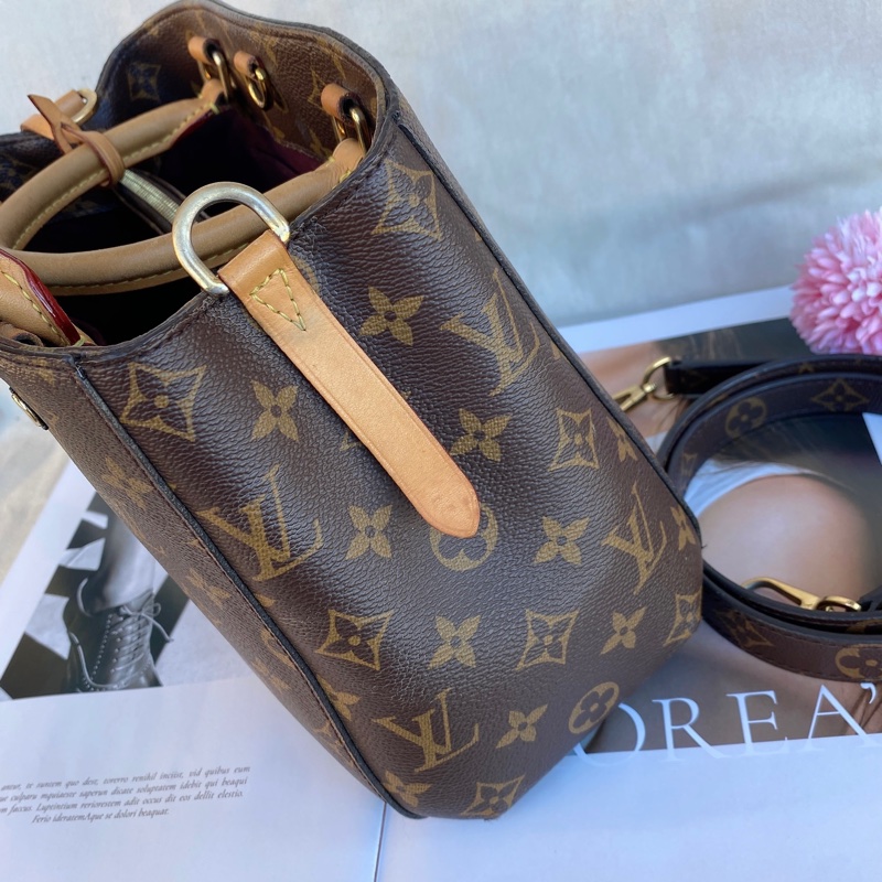 LV MONTAIGNE BB小號 蒙田包-8