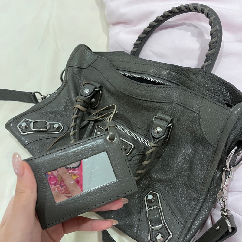 巴黎世家｜Balenciaga 經典款機車包始祖Classic City-Grey-1