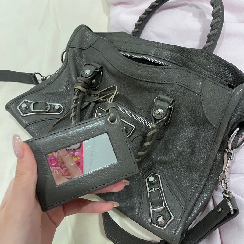 巴黎世家｜Balenciaga 經典款機車包始祖Classic City-Grey-12