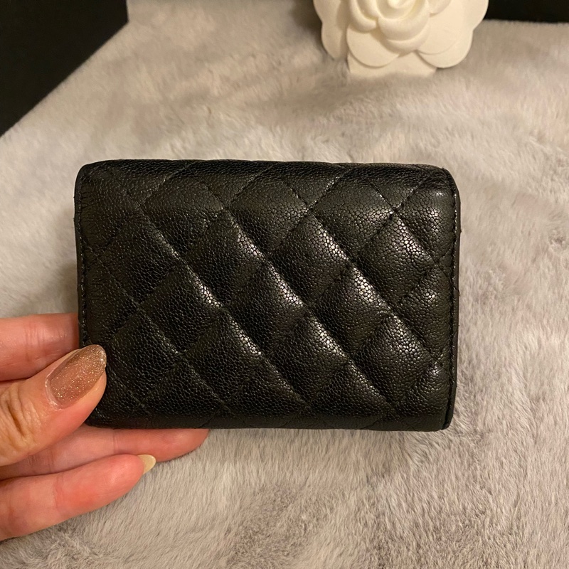 保證真品‼️附購買證明、查碼證明‼️ Chanel BOY系列黑金荔枝迷你三折短夾-3